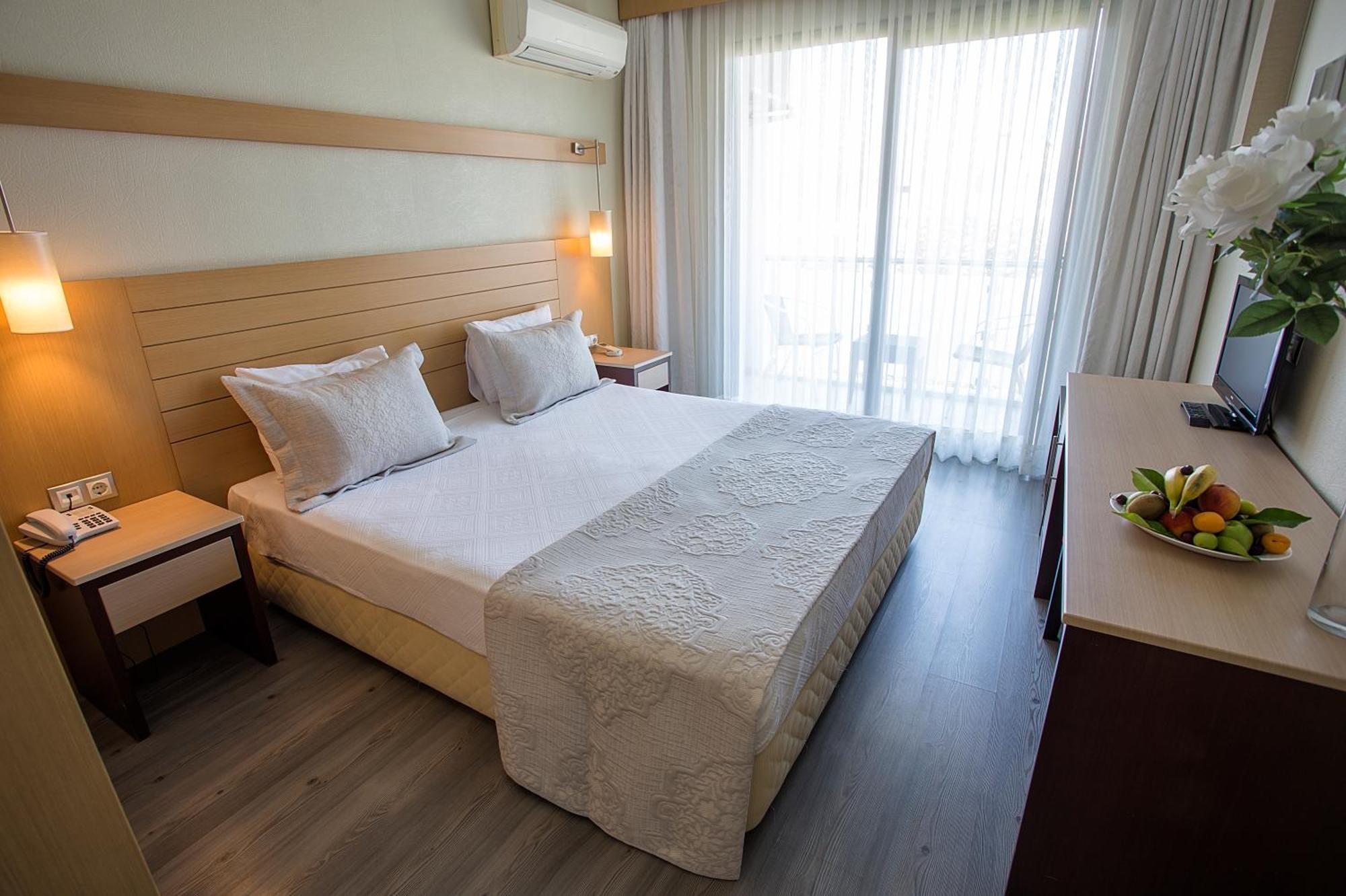 Cilek Marina Otel Çeşme Eksteriør bilde
