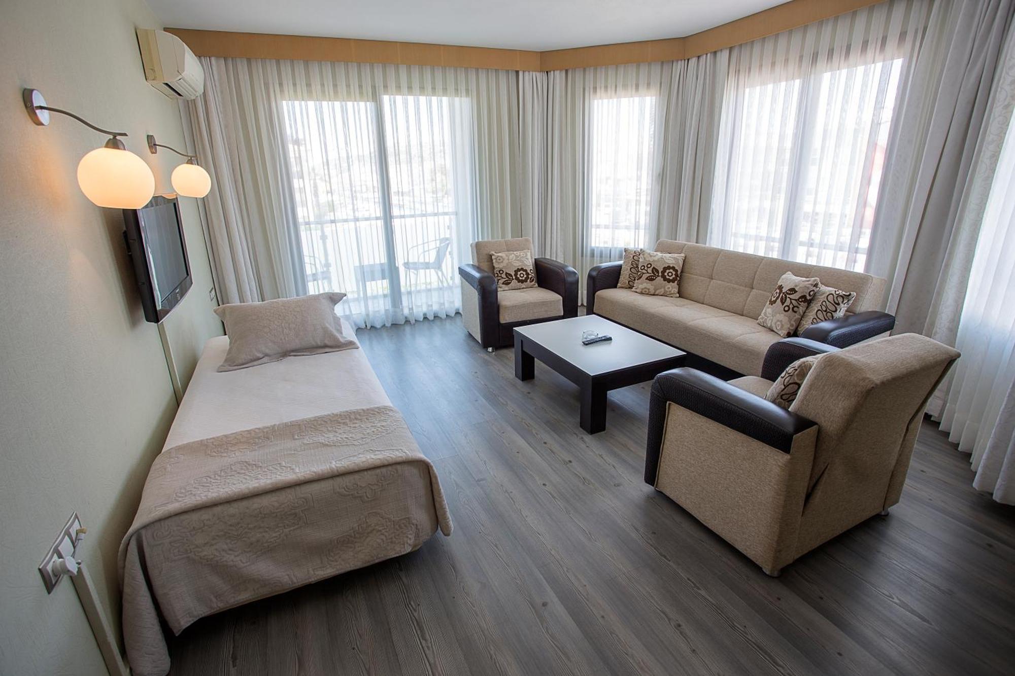 Cilek Marina Otel Çeşme Eksteriør bilde